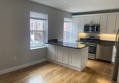 13 Hanover Avenue, Boston, Massachusetts 02109, 1 Bedroom Bedrooms, 3 Rooms Rooms,1 BathroomBathrooms,Residential Lease,For Rent,Hanover Avenue,73262968