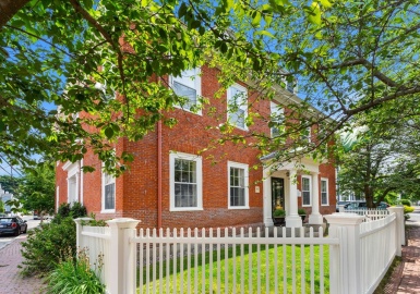 43 Federal, Newburyport, Massachusetts 01950, 6 Bedrooms Bedrooms, 12 Rooms Rooms,5 BathroomsBathrooms,Residential,For Sale,Federal,73260434