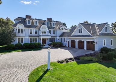 86 Highwood Ln, Falmouth, Massachusetts 02536, 5 Bedrooms Bedrooms, 12 Rooms Rooms,7.5 BathroomsBathrooms,Residential,For Sale,Highwood Ln,73223129