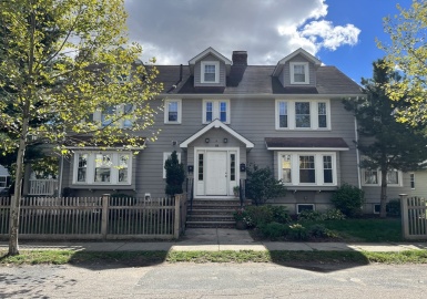 86 Elm St., Belmont, Massachusetts 02478, 2 Bedrooms Bedrooms, 6 Rooms Rooms,1 BathroomBathrooms,Residential Lease,For Rent,Elm St.,73266595