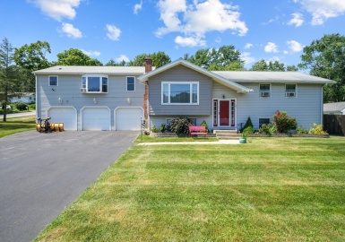 2 Ontario Drive, Hudson, Massachusetts 01749, 5 Bedrooms Bedrooms, 10 Rooms Rooms,3.5 BathroomsBathrooms,Residential,For Sale,Ontario Drive,73269611