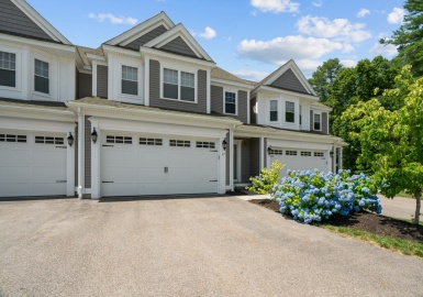 27 Evergreen Dr, Bellingham, Massachusetts 02019, 2 Bedrooms Bedrooms, 5 Rooms Rooms,2.5 BathroomsBathrooms,Residential,For Sale,Pine Hollow,Evergreen Dr,73261540