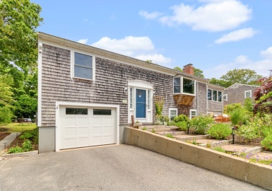 6 Paddock, Harwich, Massachusetts 02645, 2 Bedrooms Bedrooms, 7 Rooms Rooms,1.5 BathroomsBathrooms,Residential,For Sale,Paddock,73277078