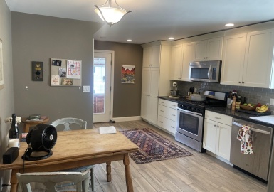 264 Belmont St, Watertown, Massachusetts 02472, 2 Bedrooms Bedrooms, 6 Rooms Rooms,1 BathroomBathrooms,Residential Lease,For Rent,Belmont St,73271352