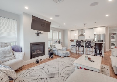 45 L Street, Boston, Massachusetts 02127, 2 Bedrooms Bedrooms, 10 Rooms Rooms,2 BathroomsBathrooms,Residential Lease,For Rent,L Street,73264510