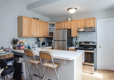 43 Park Vale Ave, Boston, Massachusetts 02134, 3 Bedrooms Bedrooms, 4 Rooms Rooms,1 BathroomBathrooms,Residential Lease,For Rent,Park Vale Ave,73261728