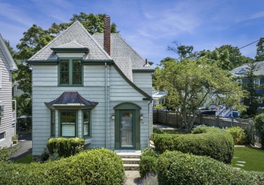 118 Atlantic Ave, Marblehead, Massachusetts 01945, 3 Bedrooms Bedrooms, 6 Rooms Rooms,1.5 BathroomsBathrooms,Residential,For Sale,Atlantic Ave,73265959