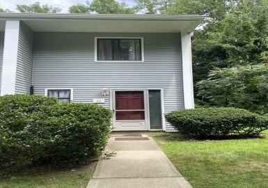 555 Russell Rd, Westfield, Massachusetts 01085, 2 Bedrooms Bedrooms, 4 Rooms Rooms,1.5 BathroomsBathrooms,Residential Lease,For Rent,Russell Rd,73264668