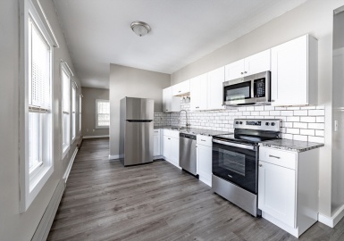 2170-2176 Main Street, Palmer, Massachusetts 01080, 2 Bedrooms Bedrooms, 4 Rooms Rooms,1 BathroomBathrooms,Residential Lease,For Rent,Main Street,73274230