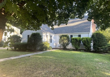 40 Grosvenor Road, Needham, Massachusetts 02492, 3 Bedrooms Bedrooms, 6 Rooms Rooms,2 BathroomsBathrooms,Residential Lease,For Rent,Grosvenor Road,73269642