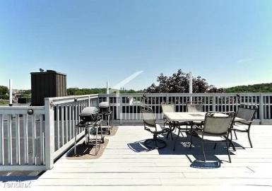 8 Chiswick Rd, Boston, Massachusetts 02135, 2 Bedrooms Bedrooms, 4 Rooms Rooms,1 BathroomBathrooms,Residential Lease,For Rent,Chiswick Rd,73260891