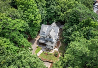 136 Academy Hill Rd, Boston, Massachusetts 02135, 2 Bedrooms Bedrooms, 5 Rooms Rooms,1 BathroomBathrooms,Residential Lease,For Rent,Academy Hill Rd,73269779