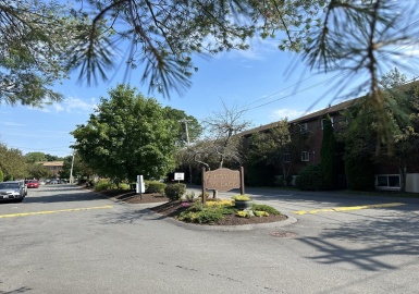 35 Westgate Rd, Boston, Massachusetts 02467, 2 Bedrooms Bedrooms, 4 Rooms Rooms,1 BathroomBathrooms,Residential Lease,For Rent,Westgate Rd,73261079