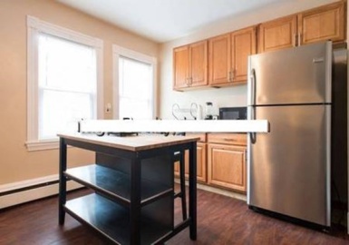 20 Fellsway W, Somerville, Massachusetts 02145, 4 Bedrooms Bedrooms, 5 Rooms Rooms,1 BathroomBathrooms,Residential Lease,For Rent,Fellsway W,73262187