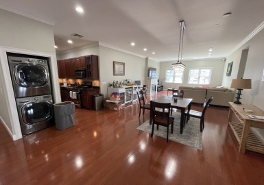 655 East 2nd Street, Boston, Massachusetts 02127, 3 Bedrooms Bedrooms, 6 Rooms Rooms,2 BathroomsBathrooms,Residential Lease,For Rent,East 2nd Street,73264679