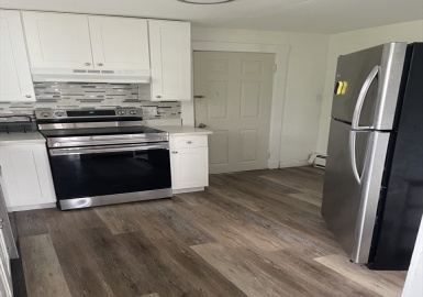 36 Bellevue Road, Braintree, Massachusetts 02184, 2 Bedrooms Bedrooms, 5 Rooms Rooms,1 BathroomBathrooms,Residential Lease,For Rent,Bellevue Road,73265795