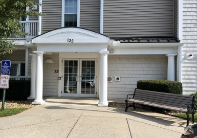 132 Clocktower, Waltham, Massachusetts 02451, 2 Bedrooms Bedrooms, 5 Rooms Rooms,2 BathroomsBathrooms,Residential Lease,For Rent,Clocktower,73269242