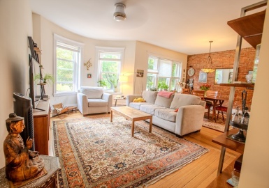256 Aspinwall, Brookline, Massachusetts 02446, 3 Bedrooms Bedrooms, 6 Rooms Rooms,1 BathroomBathrooms,Residential Lease,For Rent,Aspinwall,73270333