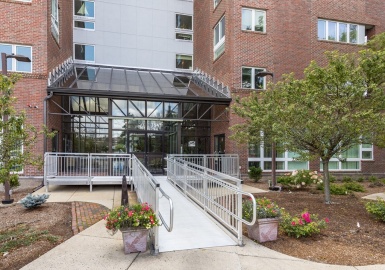 154 Lynnway, Lynn, Massachusetts 01902, ,Commercial Sale,For Sale,Lynnway,73283177