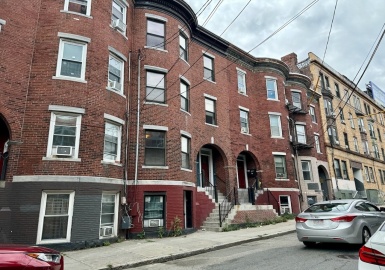 15 Linden St., Boston, Massachusetts 02134, 3 Bedrooms Bedrooms, 6 Rooms Rooms,2 BathroomsBathrooms,Residential Lease,For Rent,Linden St.,73275592
