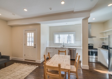 35 Foster St., Boston, Massachusetts 02135, 4 Bedrooms Bedrooms, 8 Rooms Rooms,2 BathroomsBathrooms,Residential Lease,For Rent,Foster St.,73270788