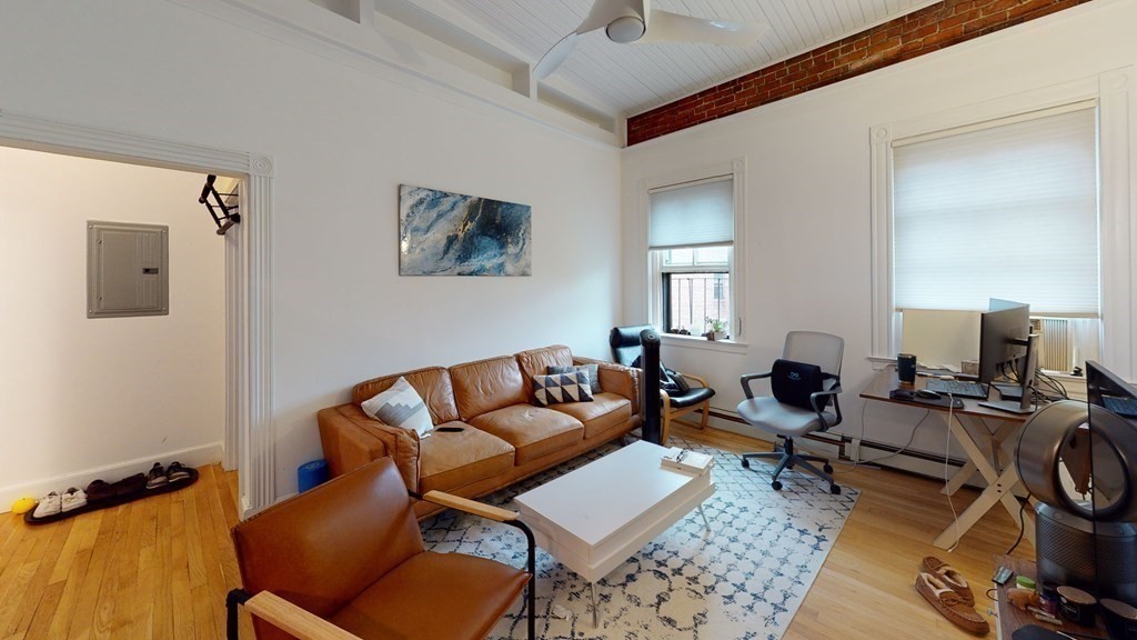 428 Marlborough Street, Boston, Massachusetts 02115