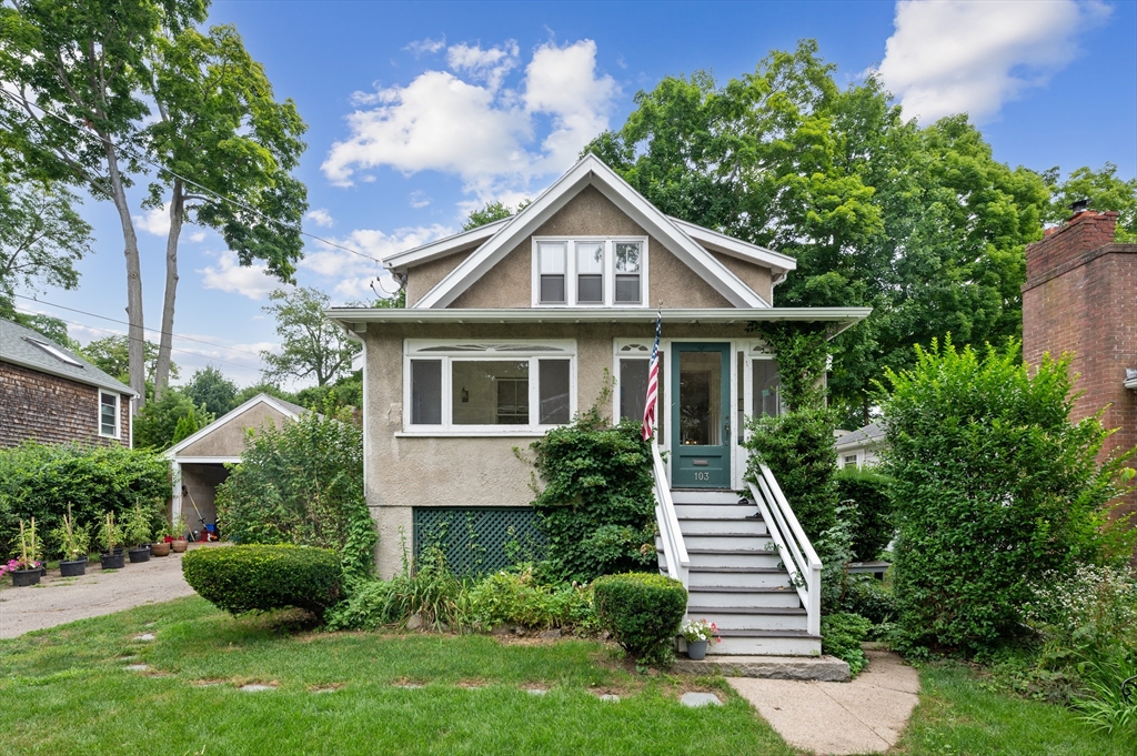 103 Leonard St, Gloucester, Massachusetts 01930