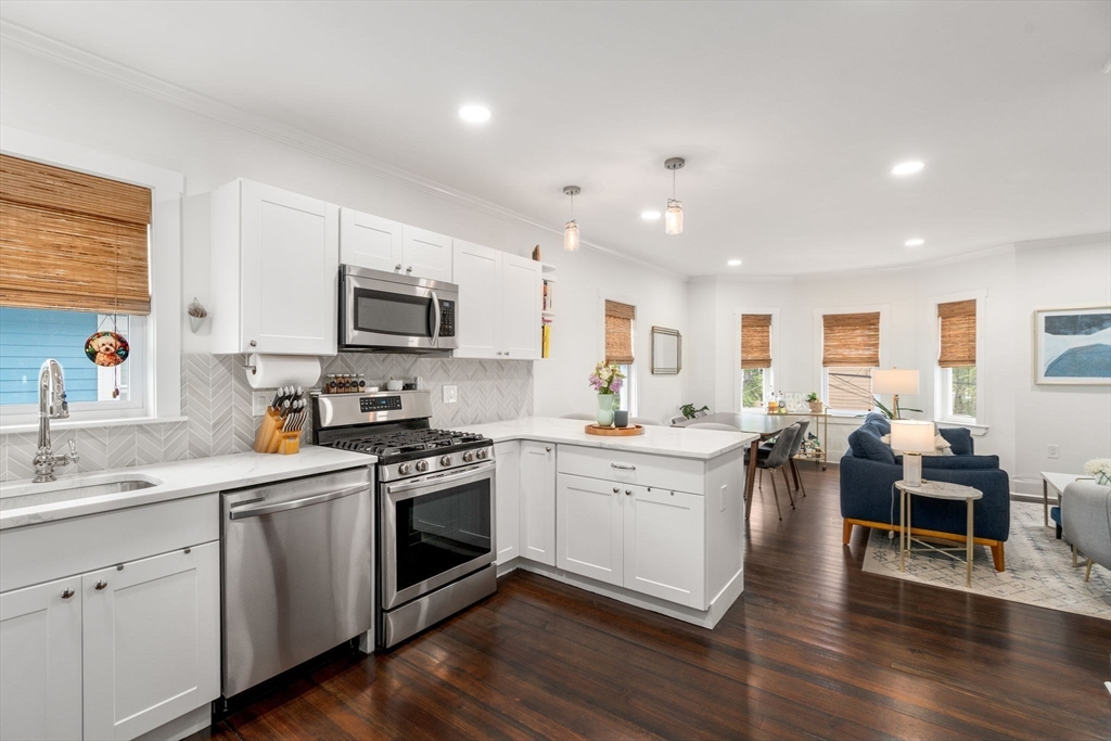 16 Phelps St, Salem, Massachusetts 01970