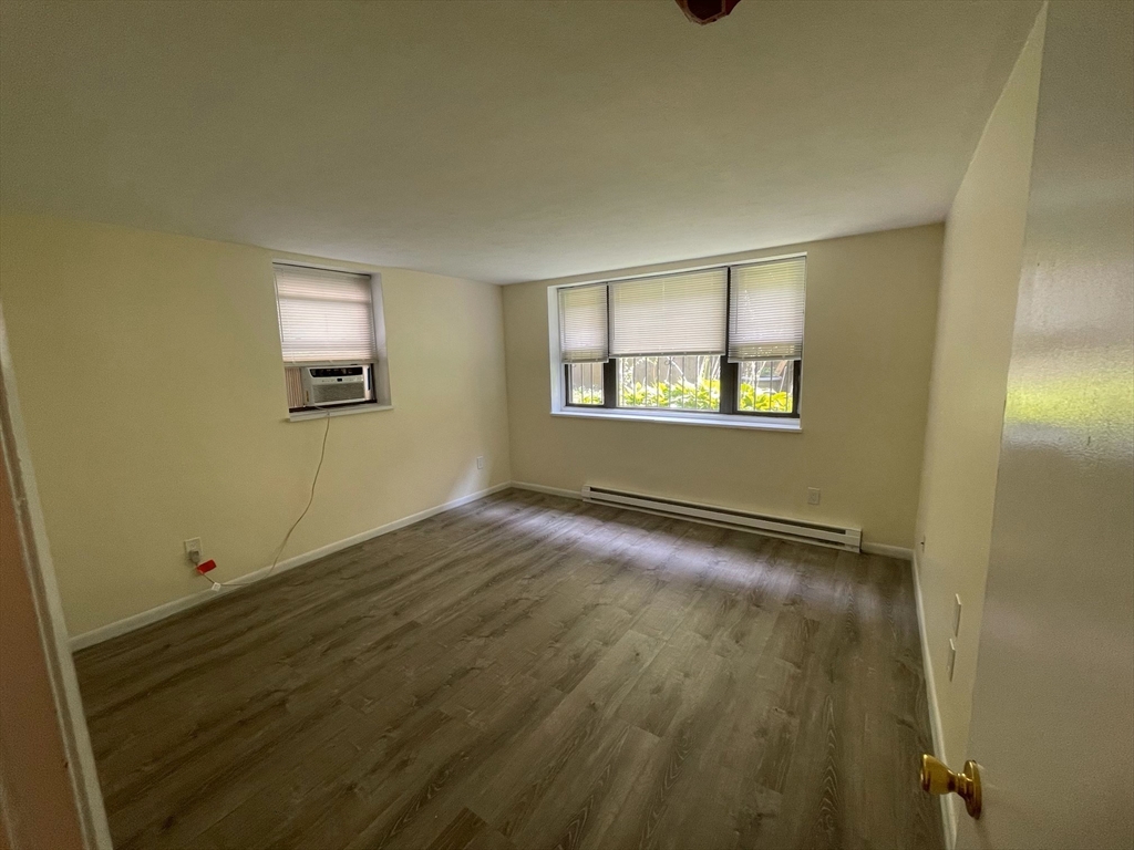 70 Jamaicaway, Boston, Massachusetts 02130