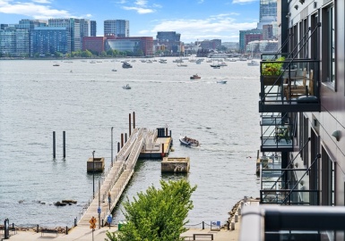 45 Lewis St, Boston, Massachusetts 02128, 2 Bedrooms Bedrooms, 4 Rooms Rooms,1 BathroomBathrooms,Residential,For Sale,Lewis St,73287967