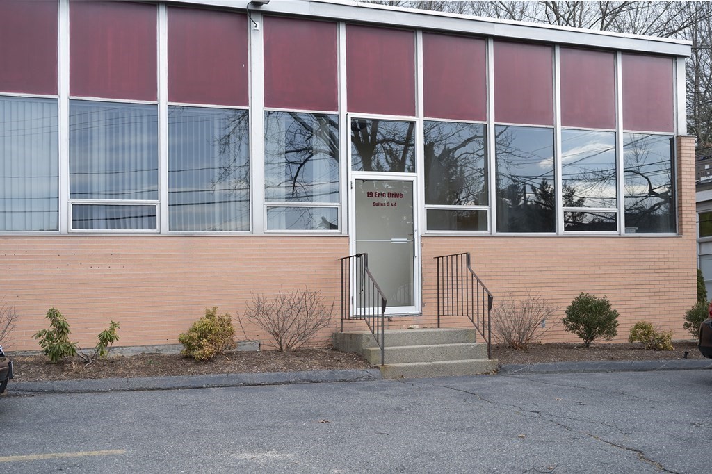 19 Erie Dr, Natick, Massachusetts 01760