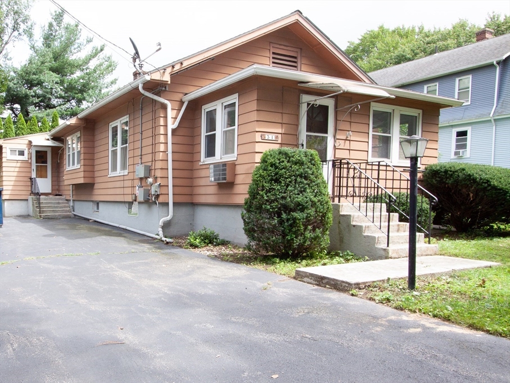 31 Colby Ave, Worcester, Massachusetts 01605