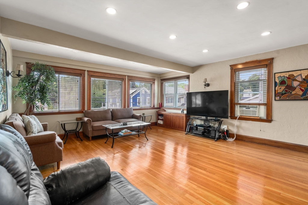 25 Plympton Street, Waltham, Massachusetts 02451