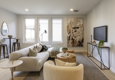 69-71 Bow, Somerville, Massachusetts 02143, 2 Bedrooms Bedrooms, 4 Rooms Rooms,1 BathroomBathrooms,Residential Lease,For Rent,Bow,73291649