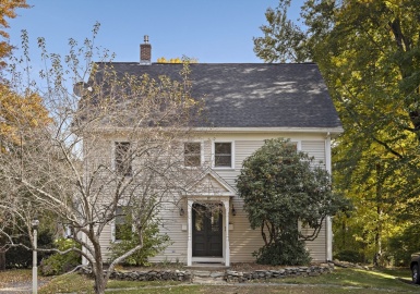 18 Norfolk Ave, Medway, Massachusetts 02053, 4 Bedrooms Bedrooms, 8 Rooms Rooms,2 BathroomsBathrooms,Residential Lease,For Rent,Norfolk Ave,73297793