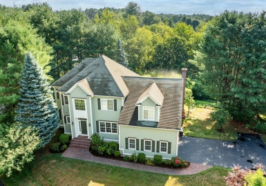 11 Walnut Street, Acton, Massachusetts 01720, 4 Bedrooms Bedrooms, 9 Rooms Rooms,2.5 BathroomsBathrooms,Residential,For Sale,Walnut Street,73274714