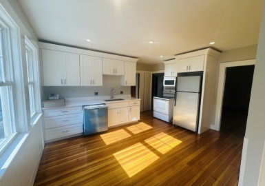 28 Alton, Quincy, Massachusetts 02169, 2 Bedrooms Bedrooms, 5 Rooms Rooms,1 BathroomBathrooms,Residential Lease,For Rent,Alton,73299323