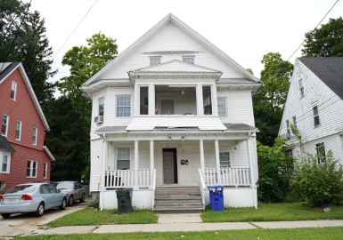 78 Whittier St, Springfield, Massachusetts 01108, 7 Bedrooms Bedrooms, 11 Rooms Rooms,2 BathroomsBathrooms,Residential Income,For Sale,Whittier St,73280273