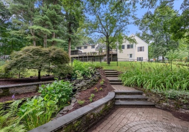 495 Grafton St, Shrewsbury, Massachusetts 01545, 4 Bedrooms Bedrooms, 10 Rooms Rooms,3.5 BathroomsBathrooms,Residential,For Sale,Grafton St,73275379