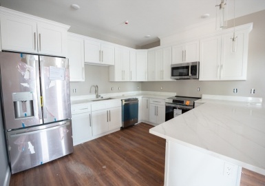 13 Nahant Street, Lynn, Massachusetts 01904, 2 Bedrooms Bedrooms, 4 Rooms Rooms,2 BathroomsBathrooms,Residential,For Sale,Elohim,Nahant Street,73284112