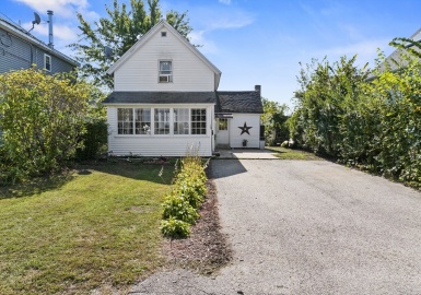 19 Essex St, Athol, Massachusetts 01331, 2 Bedrooms Bedrooms, 5 Rooms Rooms,1.5 BathroomsBathrooms,Residential,For Sale,Essex St,73293413