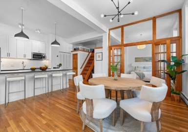 238 Columbia St, Cambridge, Massachusetts 02139, 1 Bedroom Bedrooms, 1 Room Rooms,1 BathroomBathrooms,Residential,For Sale,Columbia St,73291826