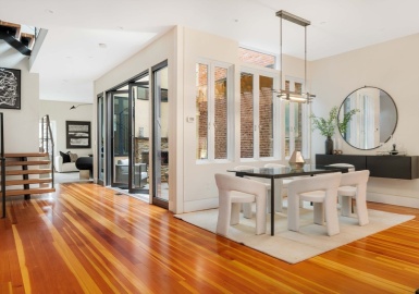 55 Regent Street, Cambridge, Massachusetts 02140, 4 Bedrooms Bedrooms, 8 Rooms Rooms,3.5 BathroomsBathrooms,Residential,For Sale,55 Regent Street Condominium,Regent Street,73288057