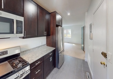 185 Lake Shore Rd, Boston, Massachusetts 02135, 2 Bedrooms Bedrooms, 4 Rooms Rooms,1 BathroomBathrooms,Residential,For Sale,Lake Shore Rd,73290922