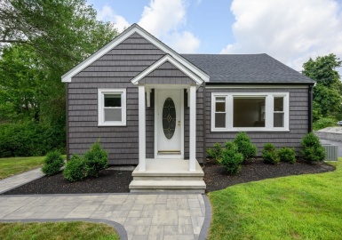1575 Washington St, Braintree, Massachusetts 02184, 4 Bedrooms Bedrooms, 9 Rooms Rooms,1.5 BathroomsBathrooms,Residential,For Sale,Washington St,73274304