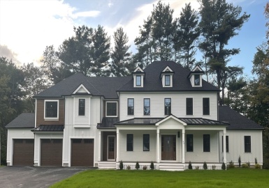 93 Center, Hanover, Massachusetts 02339, 4 Bedrooms Bedrooms, 16 Rooms Rooms,2.5 BathroomsBathrooms,Residential,For Sale,Center,73255650
