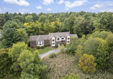 7 Orchard Crossing, Andover, Massachusetts 01810, 4 Bedrooms Bedrooms, 12 Rooms Rooms,4 BathroomsBathrooms,Residential,For Sale,Orchard Crossing,73294390