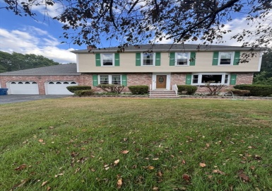 75 Langley Ln, Tewksbury, Massachusetts 01876, 4 Bedrooms Bedrooms, 9 Rooms Rooms,3.5 BathroomsBathrooms,Residential,For Sale,Langley Ln,73281155
