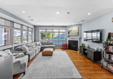 350 West 2nd St, Boston, Massachusetts 02127, 2 Bedrooms Bedrooms, 5 Rooms Rooms,2 BathroomsBathrooms,Residential,For Sale,West 2nd St,73291613