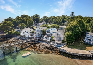 40A Cloutmans Lane, Marblehead, Massachusetts 01945, 4 Bedrooms Bedrooms, 9 Rooms Rooms,2.5 BathroomsBathrooms,Residential,For Sale,Cloutmans Lane,73277267